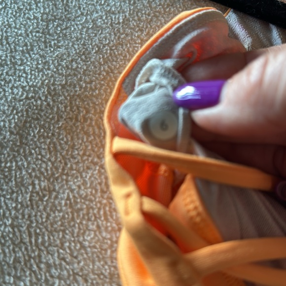 Lululemon Bra top orange size 6 - Picture 4 of 6